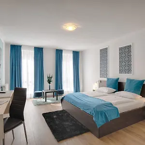 3* Отель Triple M