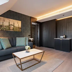 Eurostars Ambassador Hotell