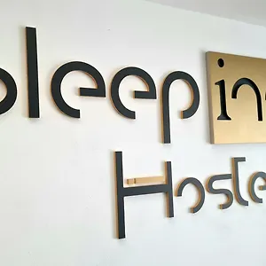 sleep-inn-hostel.bucharesthotelsnow.com/